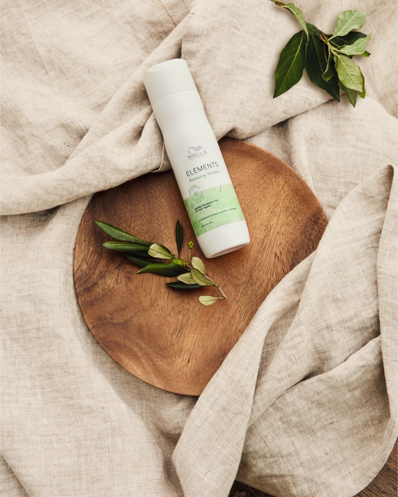 ELEMENTS възстановяващ шампоан за блясък и мекота на косата