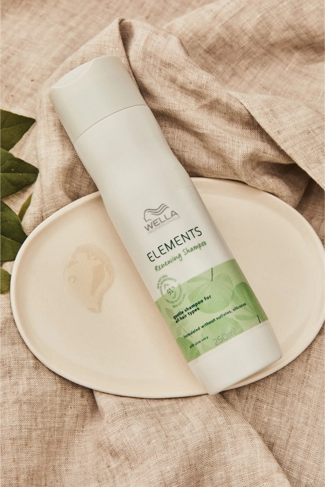 ELEMENTS успокояващ шампоан за чувствителна кожа на скалпа